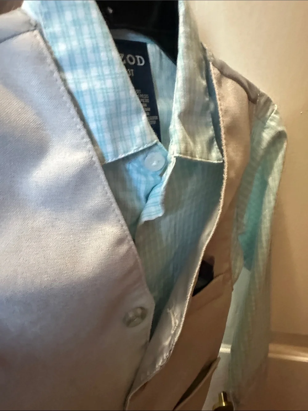 Izod Silver Vest with Blue Pocket Square
